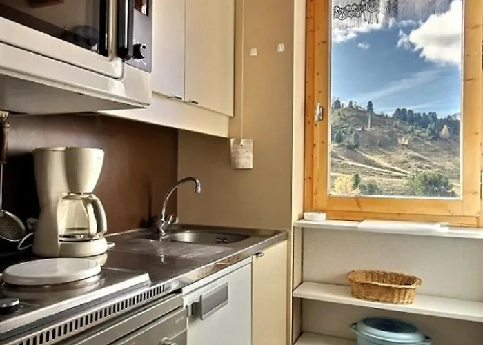 2 Pieces Avec Balcon Au Pied Des Pistes, 4 Personnes - Fr-1-455-14 Apartamento La Plagne